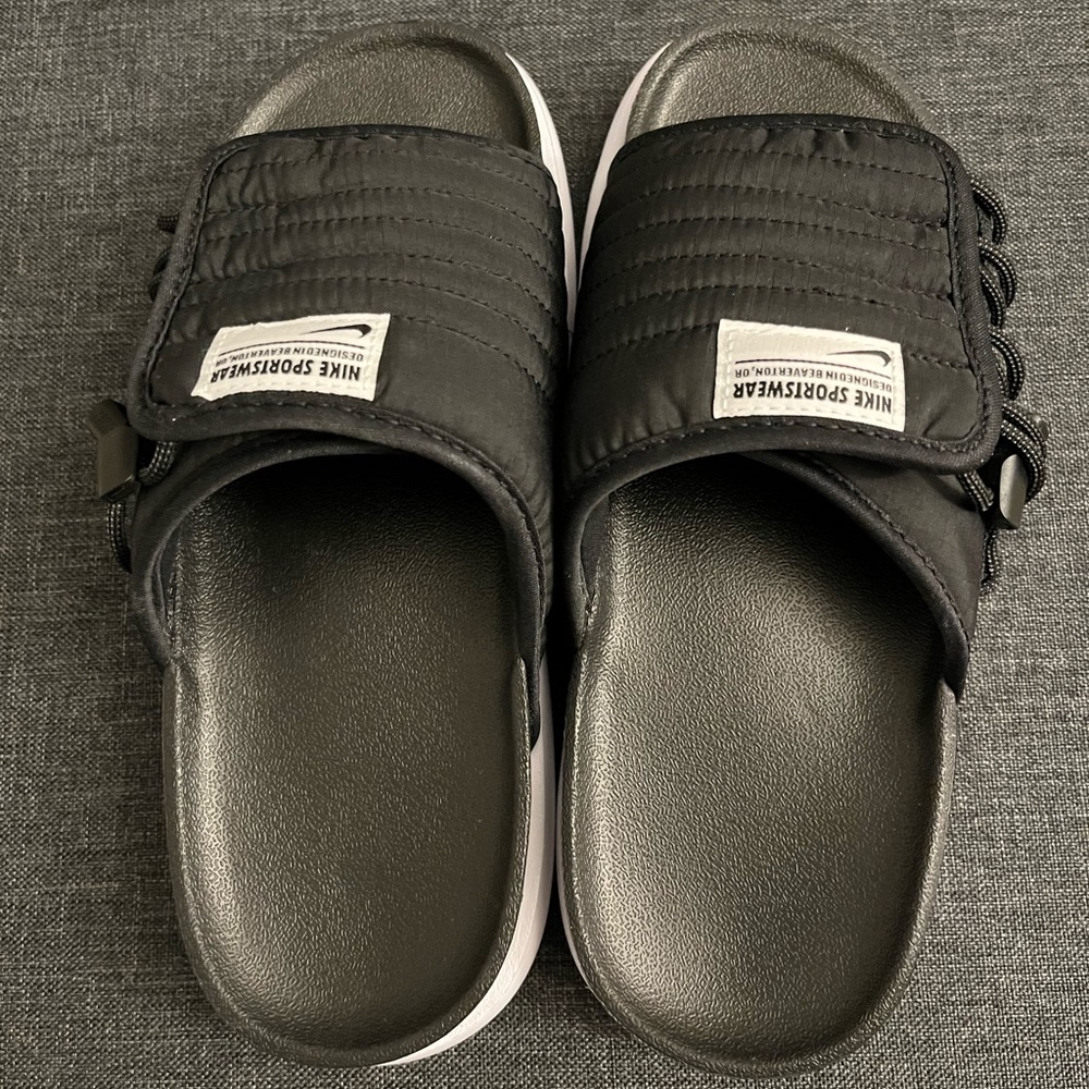 Nike Women’s Asuna Slides